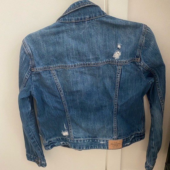 Abercrombie and Fitch jean jacket size S - Picture 3 of 3